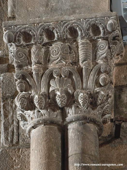 CAPITEL DE LA CABECERA DE JACA. LADO SUR DEL &Aacute;BSIDE CENTRAL